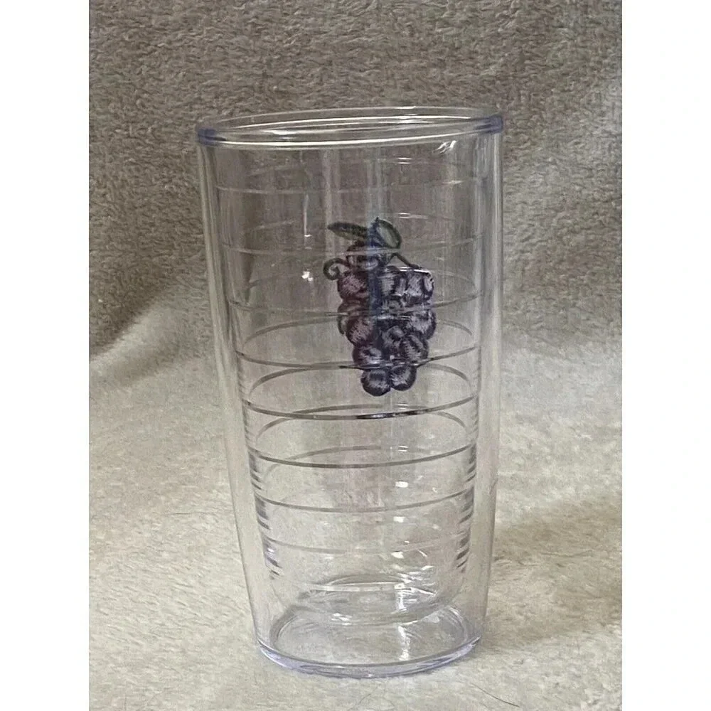 New NWOT Insulated Tervis Tumbler 14 oz Capacity Purple Grape Bunch Patch Emblem